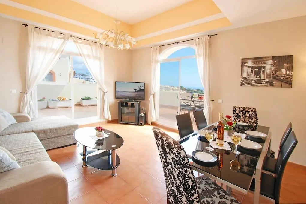 Calahonda 4, Jacuzzi, Wifi, Ac,Bbq, Big Terrace, Private Parking, Beach & Golf Sitio de Calahonda 0*,  Spanje