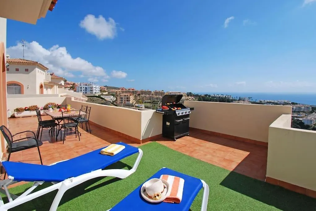 Calahonda 4, Jacuzzi, Wifi, Ac,Bbq, Big Terrace, Private Parking, Beach & Golf Sitio de Calahonda